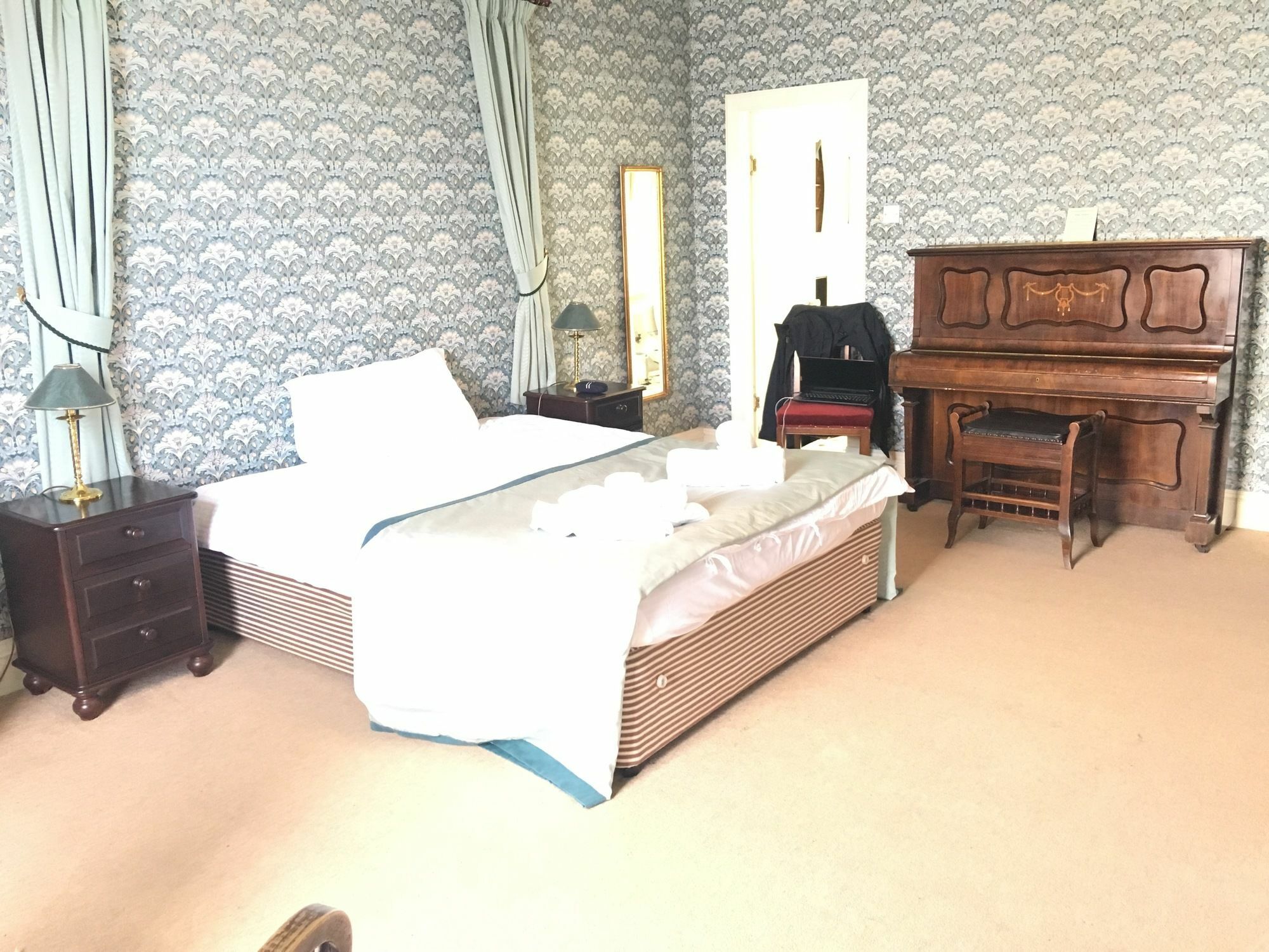 Cannon House Hotel ロスシー エクステリア 写真